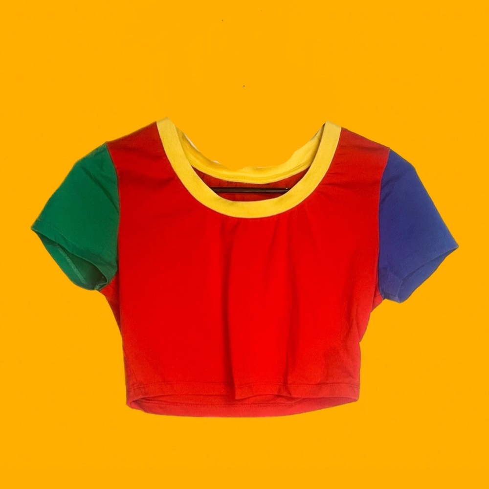 Fun primary colors crop top 80s inspired